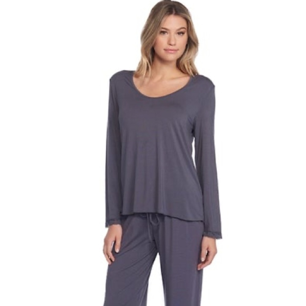Barefoot Dreams® Luxe Milk Jersey Classic U-Neck Tee